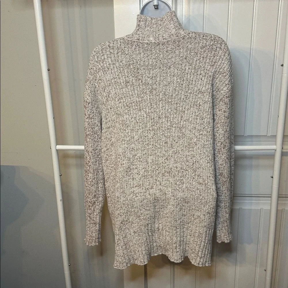 Free‎ People Beach Size Medium Cozy Beige Knit Turtleneck Sweater